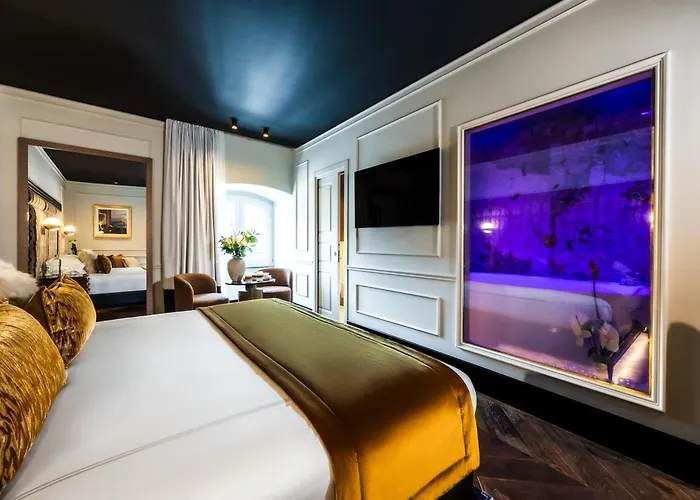 Argentum Boutique & 4*